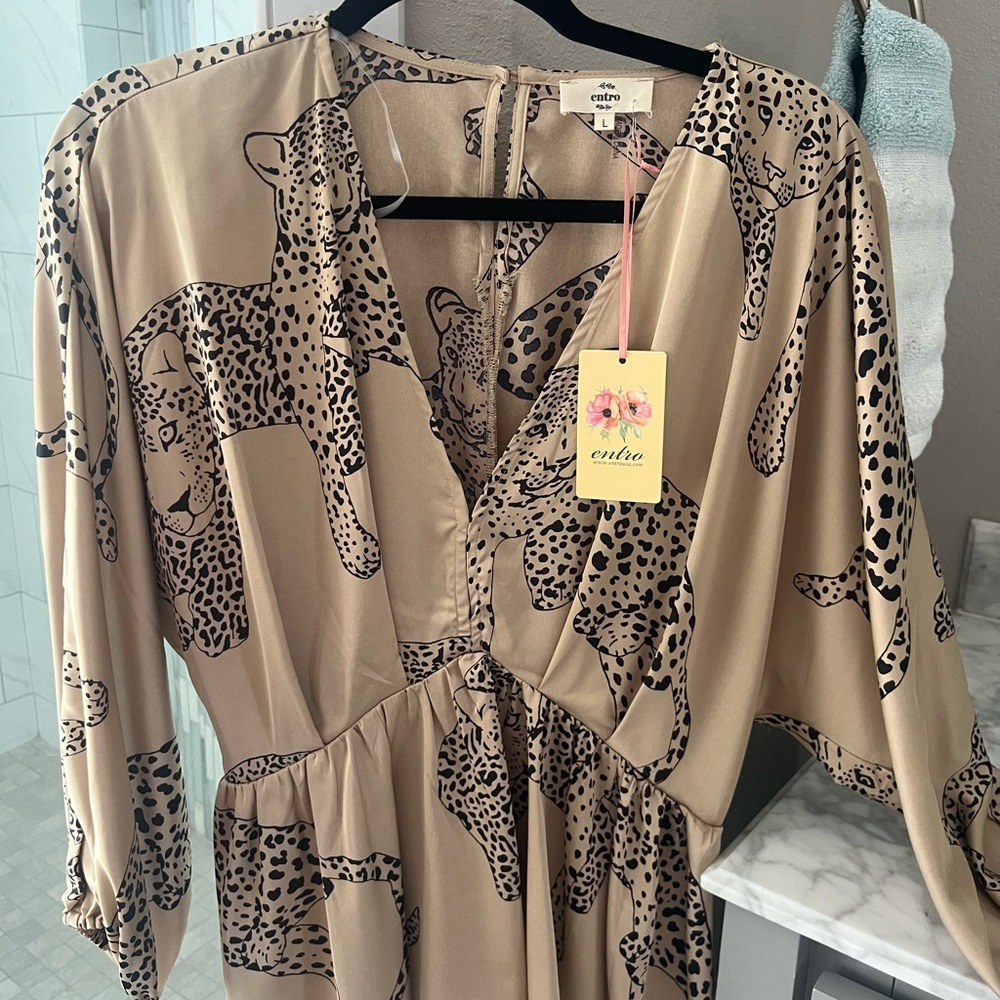 Entro Tan Leopard Print Blouse